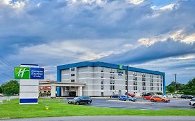 Holiday Inn Express in Pigeon Forge Tennessee
